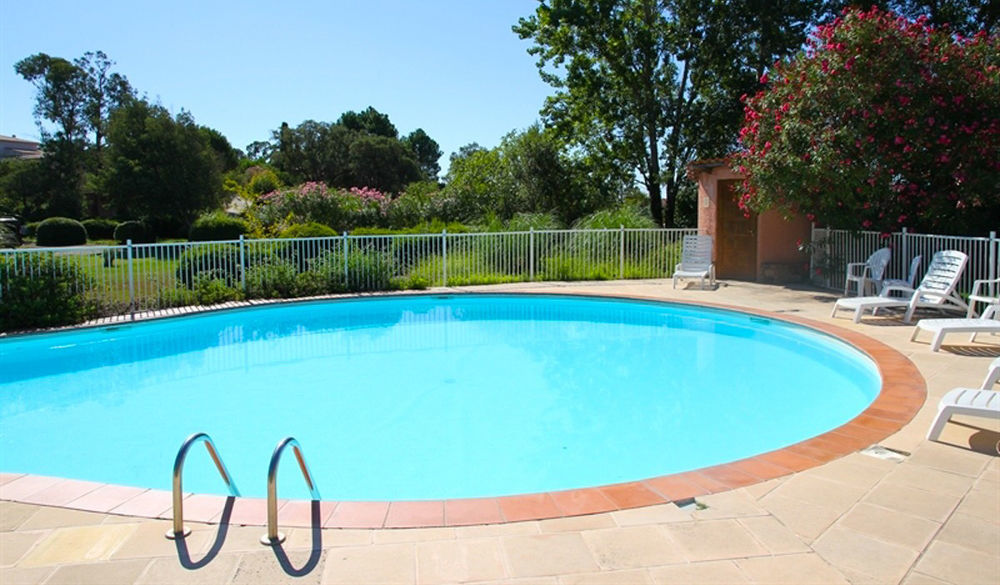 Complesso Residenziale Marina Di Pinarello Aparthotel Pinarellu  Bagian luar foto
