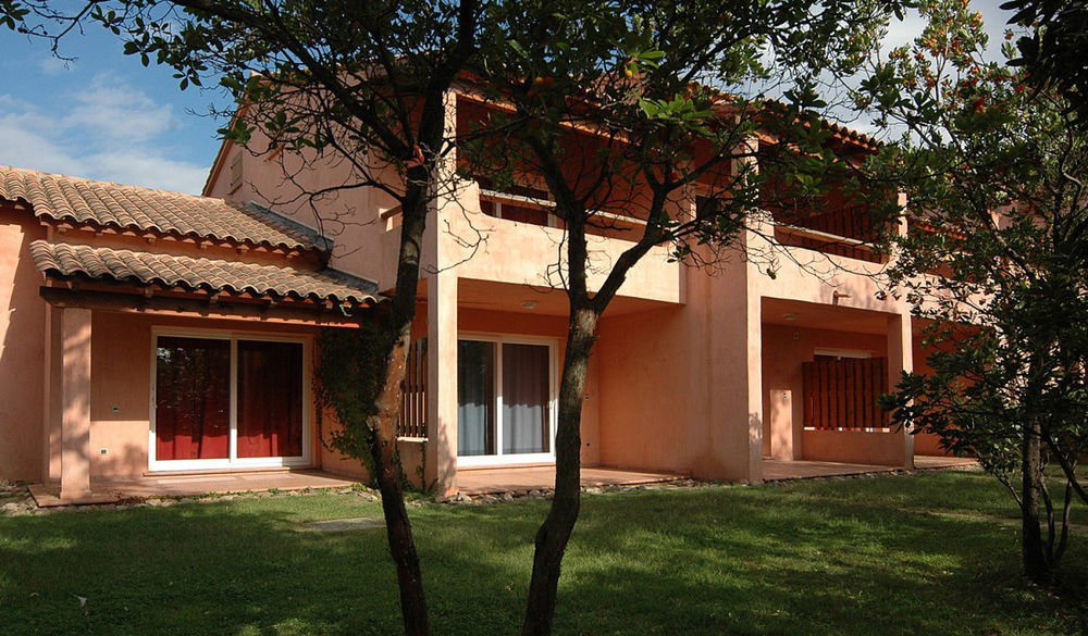 Complesso Residenziale Marina Di Pinarello Aparthotel Pinarellu  Bagian luar foto