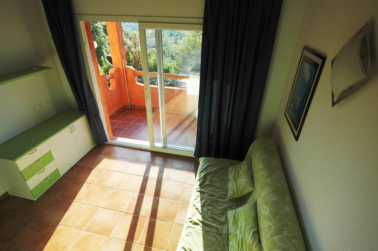 Complesso Residenziale Marina Di Pinarello Aparthotel Pinarellu  Bagian luar foto
