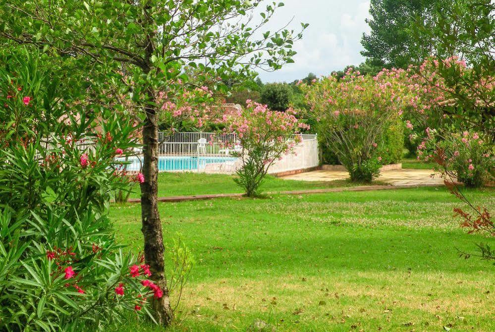 Complesso Residenziale Marina Di Pinarello Aparthotel Pinarellu  Bagian luar foto