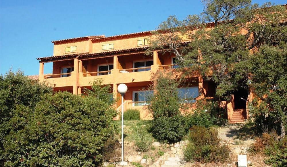 Complesso Residenziale Marina Di Pinarello Aparthotel Pinarellu  Bagian luar foto